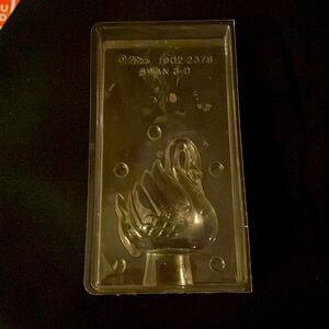 Vintage 80s? Wilton Swan candy or soap making mold